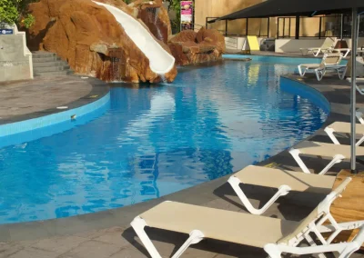 Alberca hotel familiar frente al Mar Mazatlán Don Pelayo