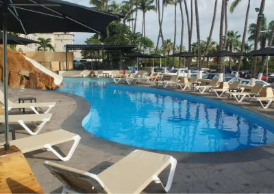 Alberca hotel familiar frente al Mar Mazatlán Don Pelayo