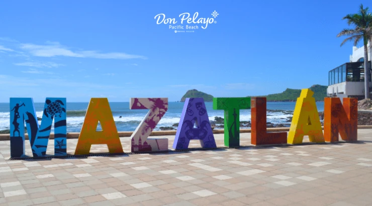 10 razones para hospedarte en un hotel frente al malecón de Mazatlán
