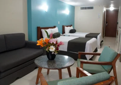 Habitación Junior Suite con Vista al Mar hotel familiar en el malecón de Mazatlán Don Pelayo