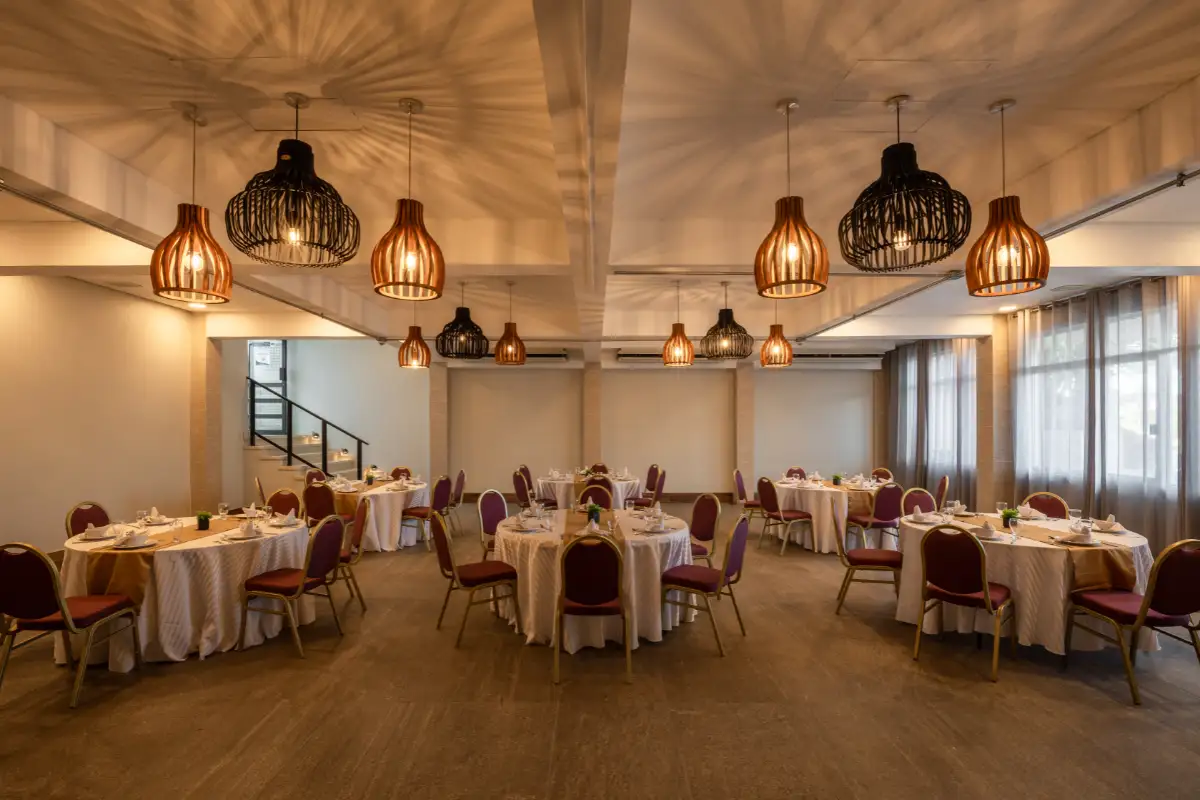 salon-eventos Alberca climatizada Hotel Don Pelayo Pacific Beach Mazatlán