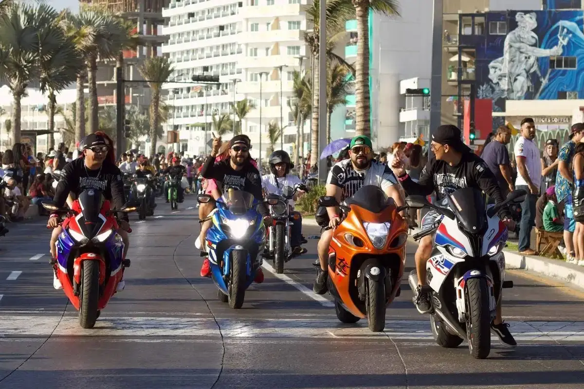 Alberca climatizada Hotel Don Pelayo Pacific Beach Mazatlán